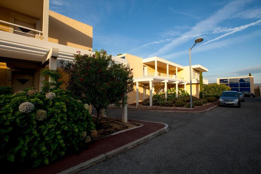 سانت ماكسيم Residence Les Tourelles المظهر الخارجي الصورة